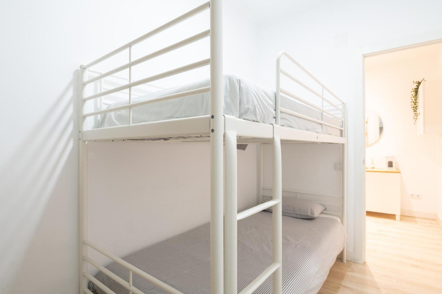 Apartamento Nuevo Con Encanto En Sagrada Familia Barcelona Exterior photo